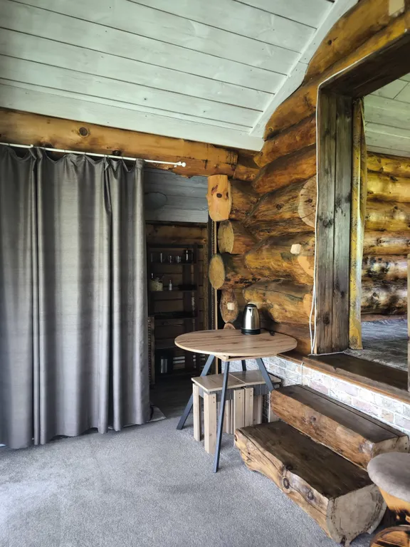 Кедровый коттедж на берегу Катуни