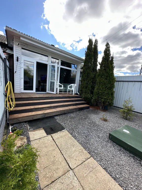 Коттедж Однокомнатный Loft-таунхаус с отдельным входом и личным двориком — Нахабино