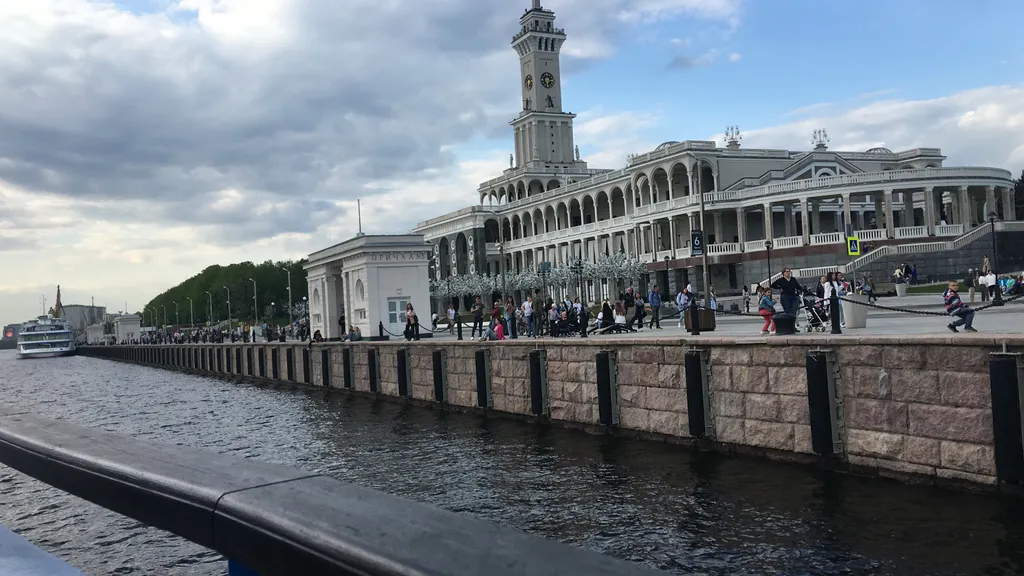 Квартира Квартира Двухуровневый апартамент в парке возле причалов — Москва
