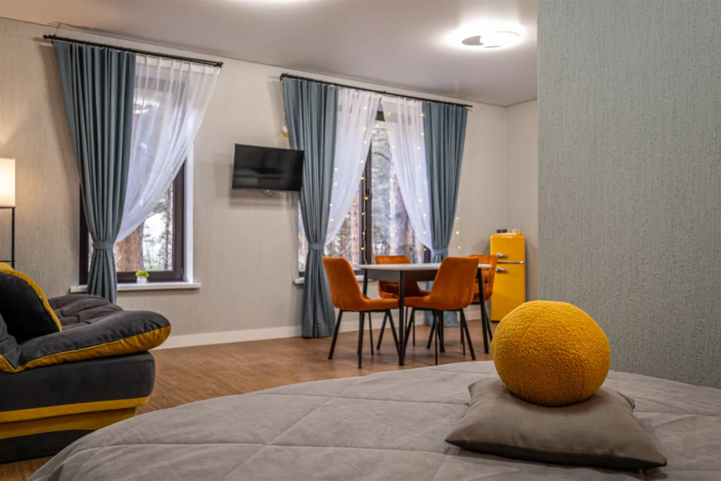 Студия с дизайнерским ремонтом