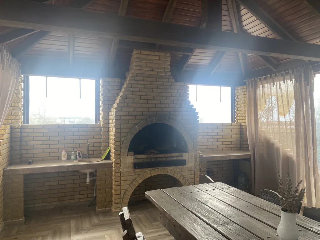 Коттедж улучшенный с зоной барбекю