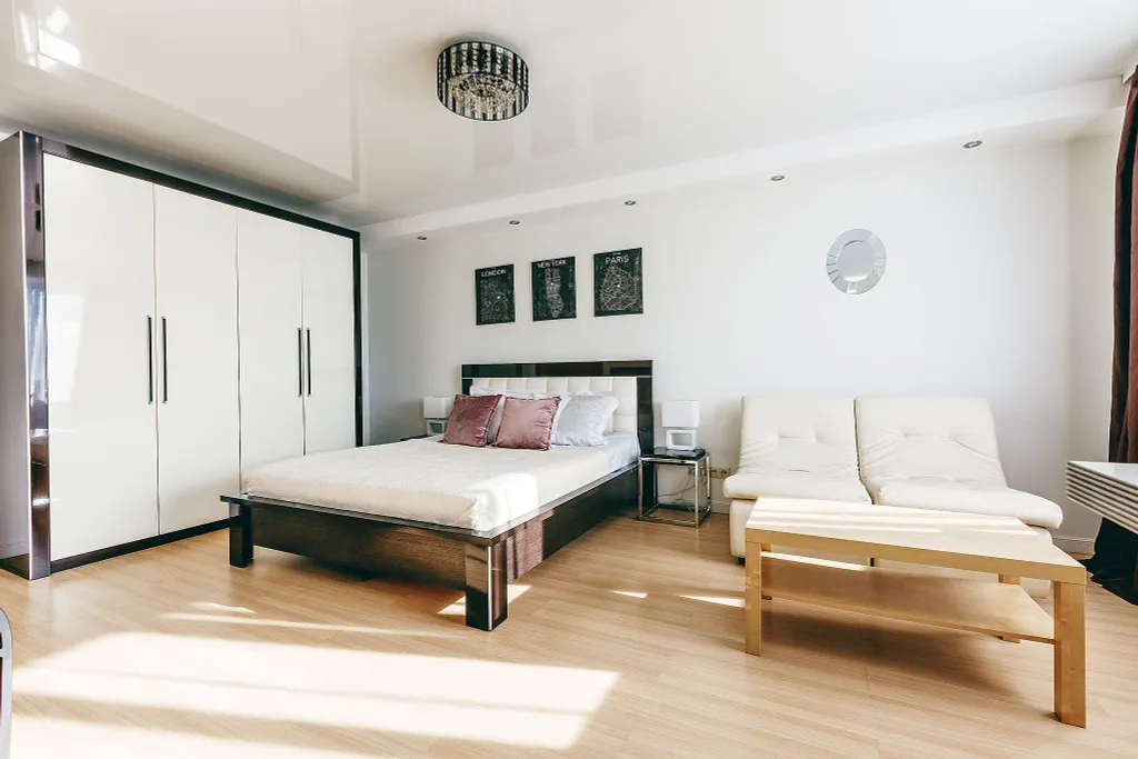 Квартира с кондиционером и горячей водой, центр