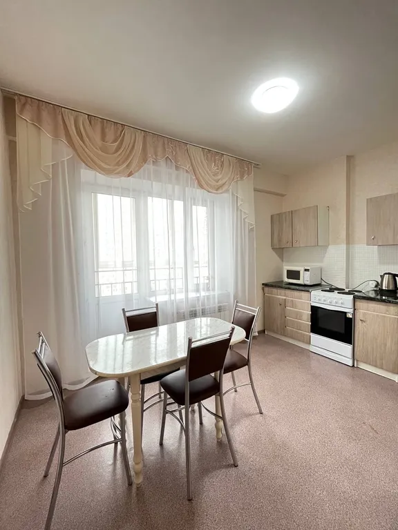 Уютная большая 2х комн квартира от Марат Дом