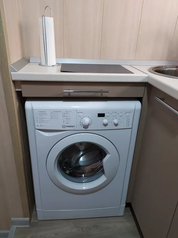 Студия у памятника Лермонтову