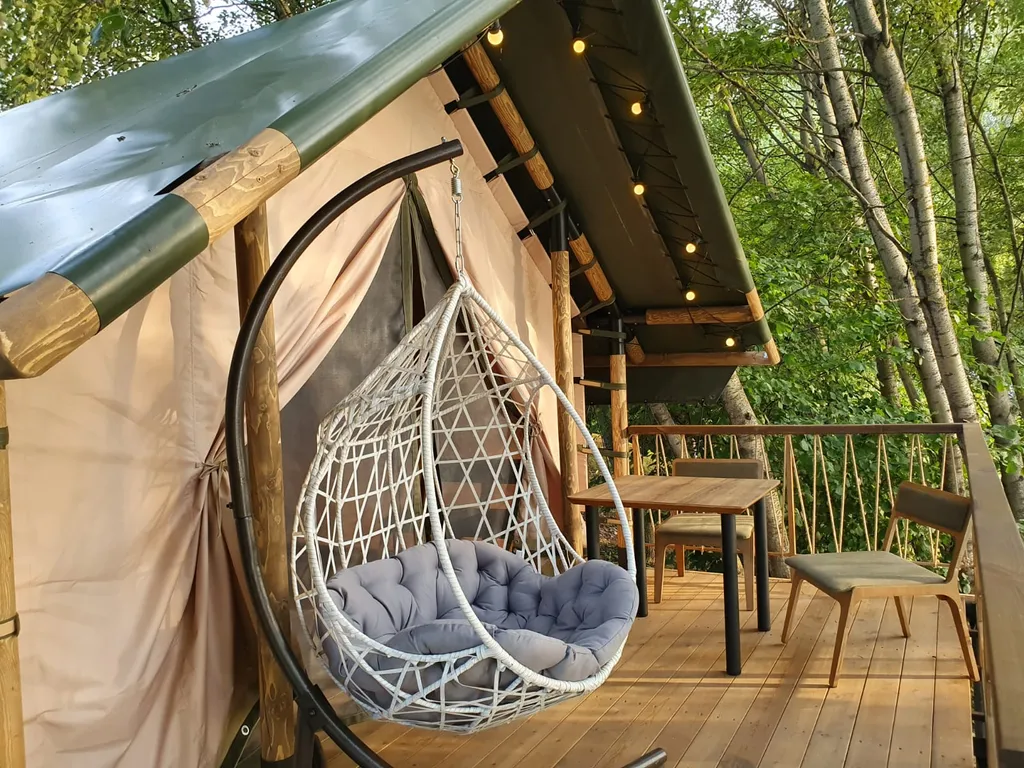 Коттедж Коттедж Глэмпинг на берегу Пироговского водохранилища — Болтино