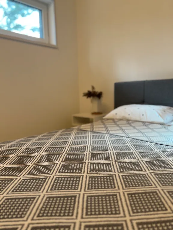 Стильный дом на берегу Ладожского озера с панорамным видом