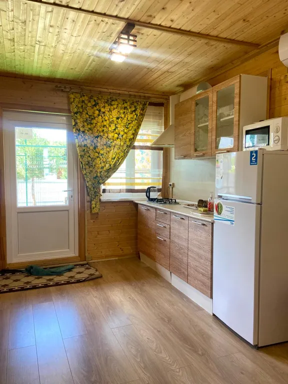 Коттедж Адмиральский домик на море — Солнечная Долина