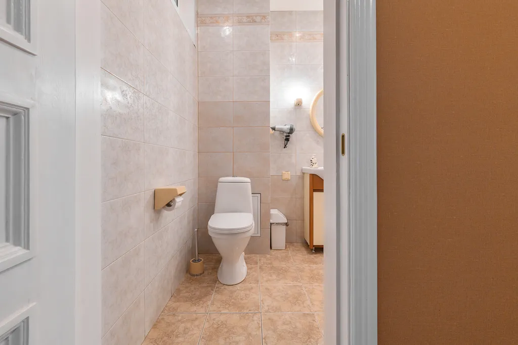 Роскошная квартира с балконом и парковкой рядом с Петропавловкой