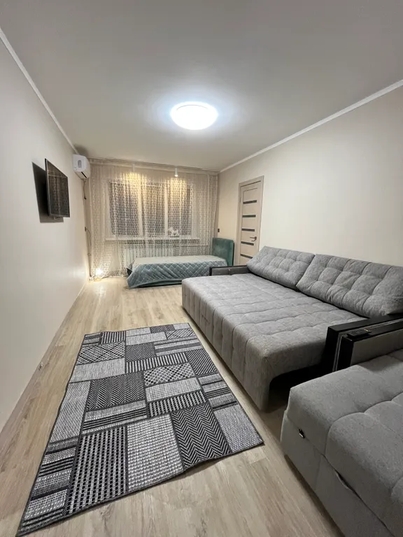 Сдается уютна трехкомнатная квартира — аренда посуточно в Оренбург