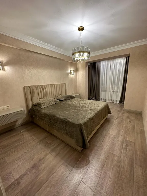 Дизайнерская квартира с видом на фонтан