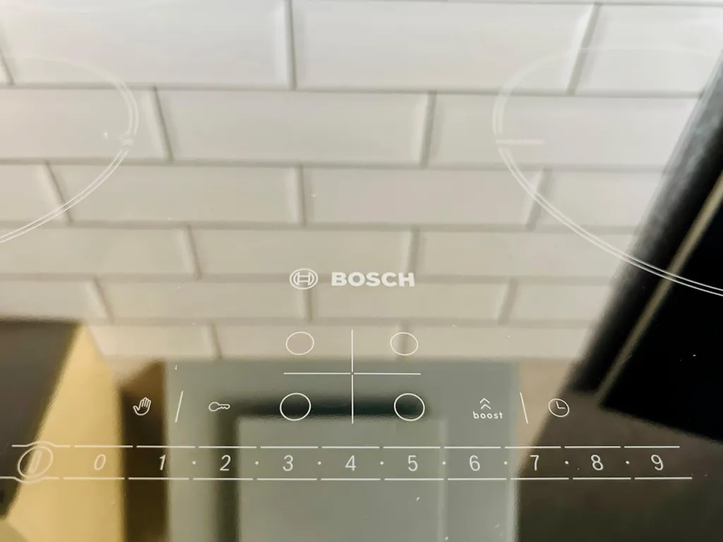 Студия + спальня с джакузи и панорамным балкон около ЛА Трактор