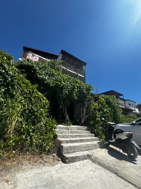 Коттедж Таунхаус под ключ с отдельным входом и видом на море со двора — Геленджик