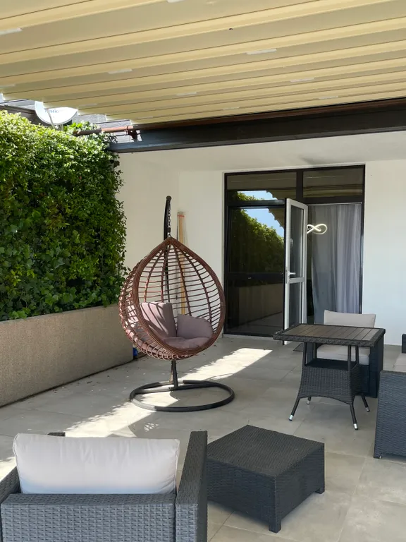 Апартамент с большой террасой