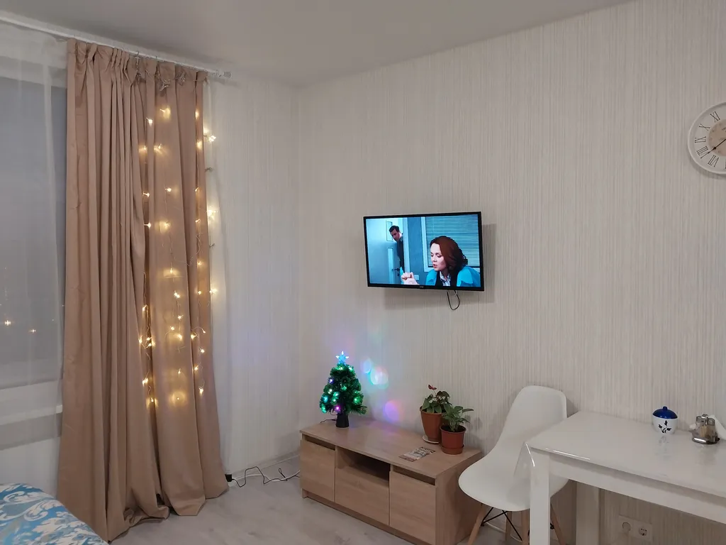 Квартира Студия-уют в жёлтых тонах — аренда посуточно в Одинцово