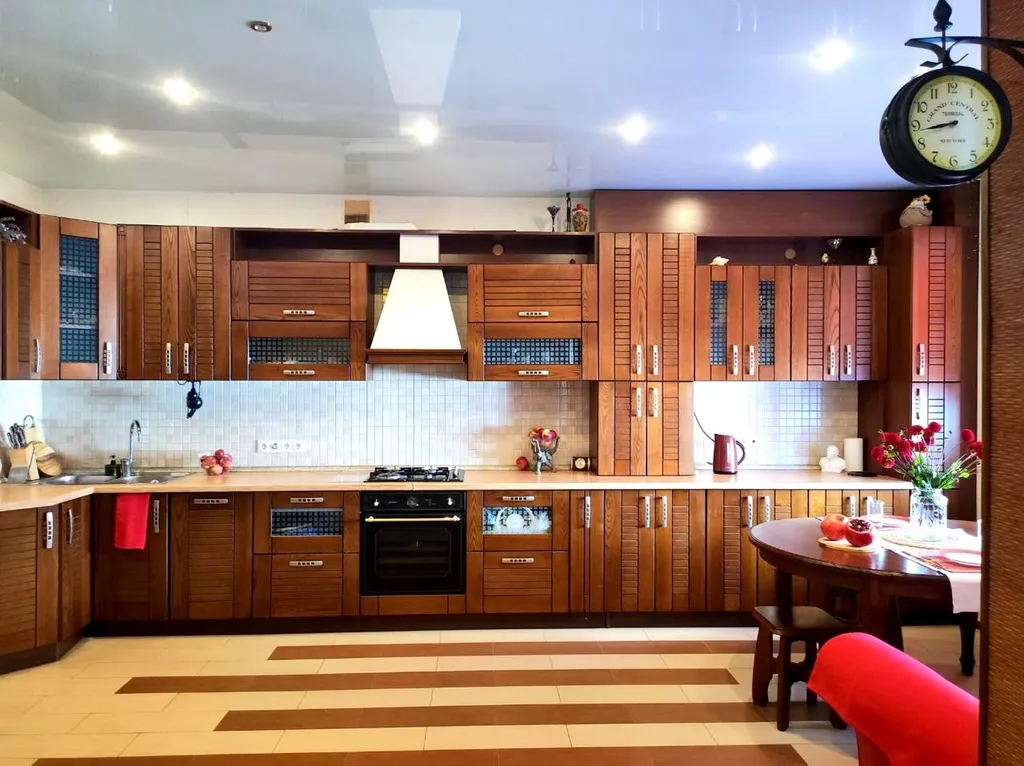 Однушка на Золотой Набережной