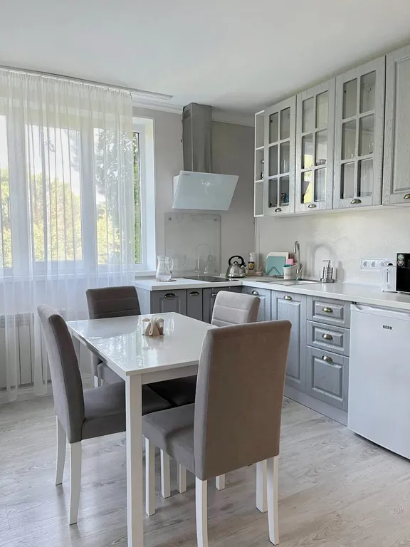 Апартаменты для большой семьи у моря в центре курортного города