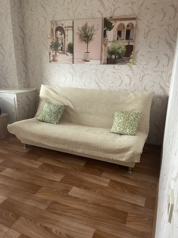 Квартира Просторная, уютная квартира в отличном месте — Элиста