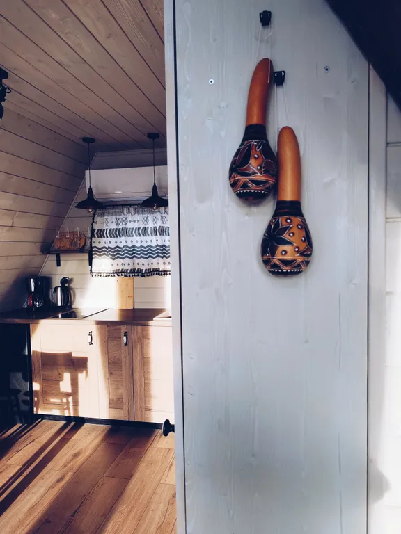 Коттедж Уютный дом с панорамным видом на лес — Луга