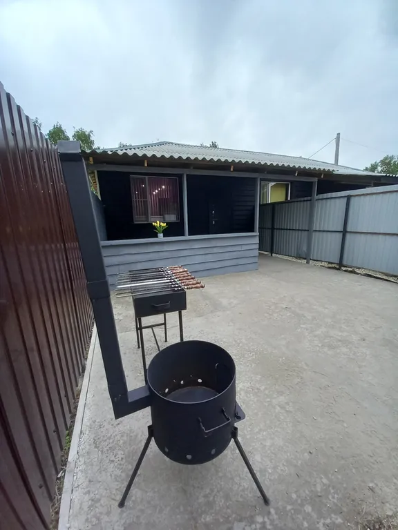 Бесконтактное заселение. Часть дома с отдельным входом и двором.