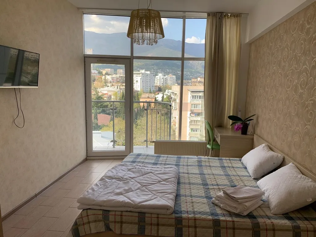 Квартира в центре у моря — аренда посуточно в Ялта