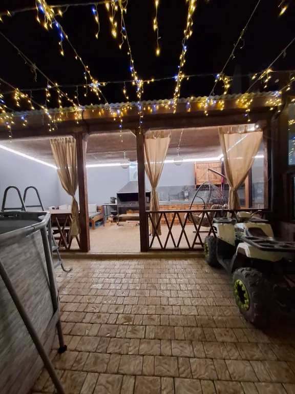 Семейный дом на берегу моря