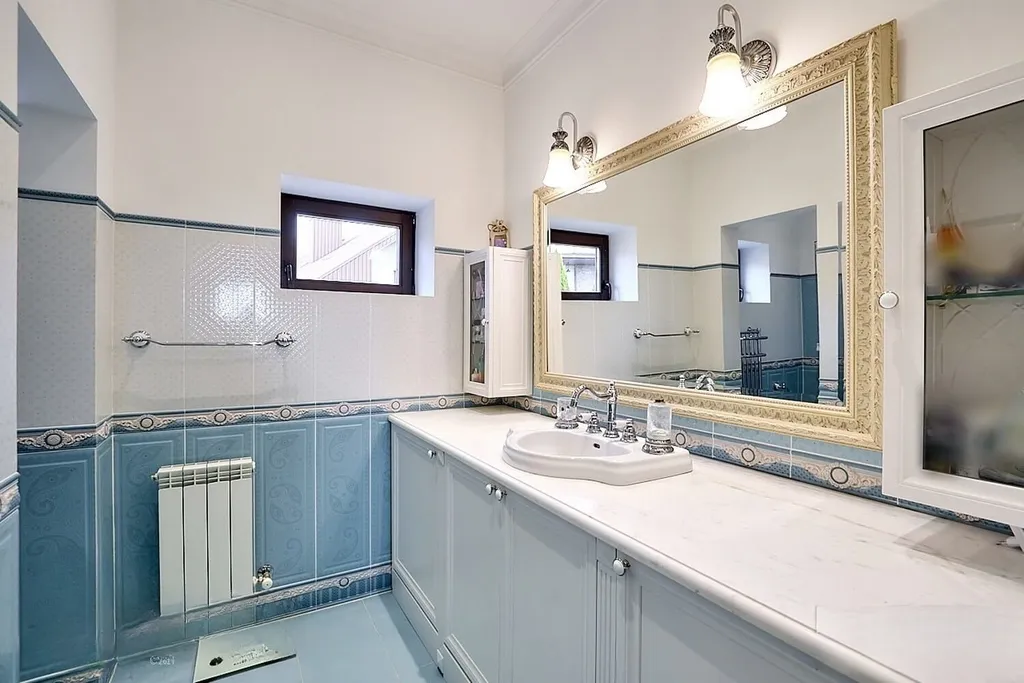 Элитный коттедж с бассейном и спа на берегу озера в живописном месте