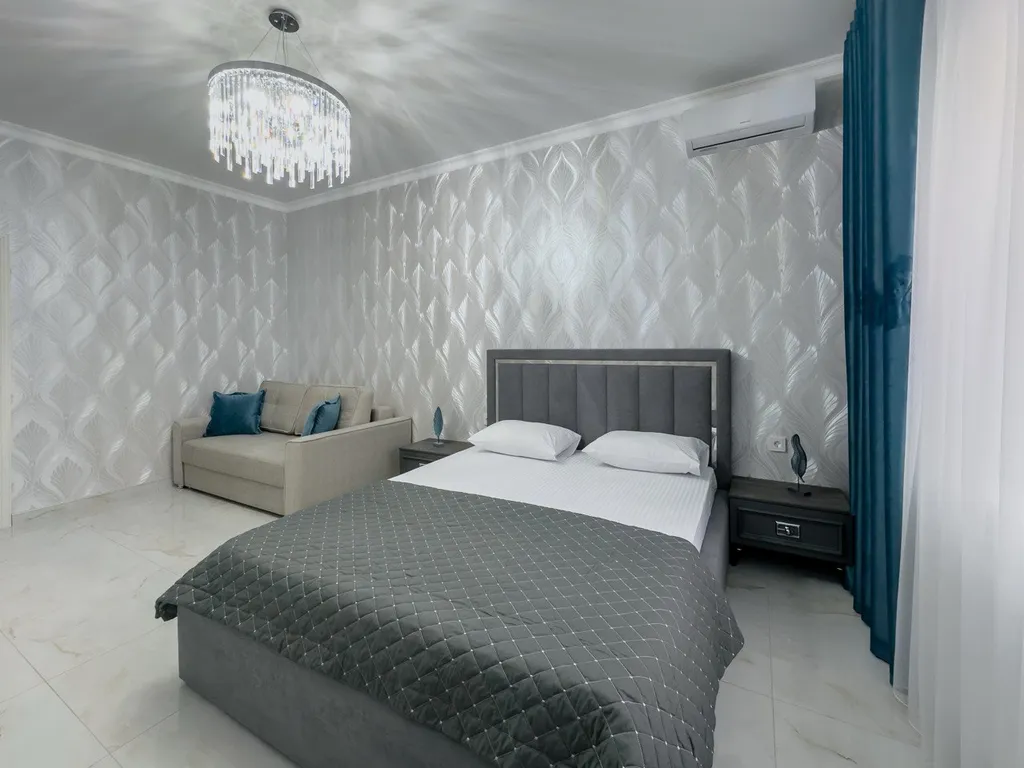 Lunacharsky apartments 4