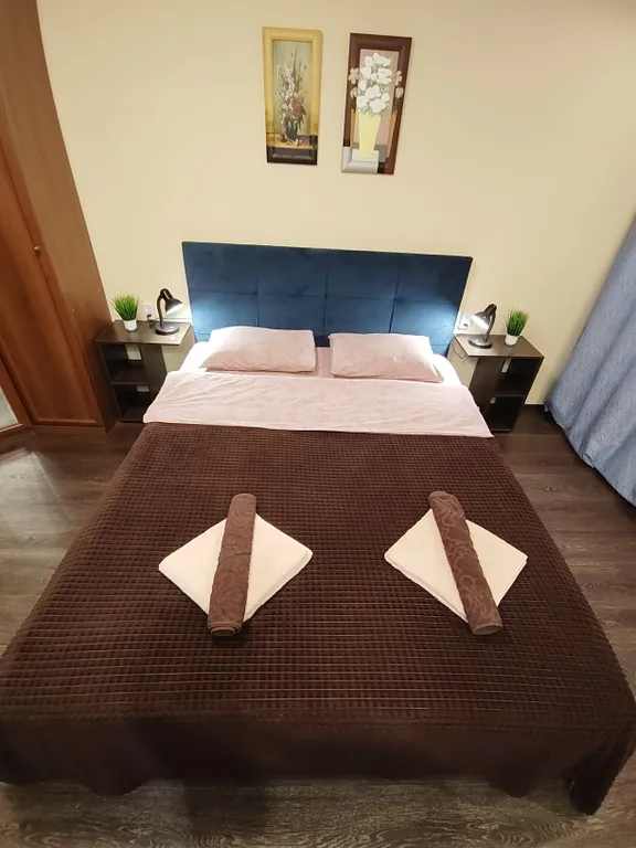 Двухкомнатная квартира с раздельными спальнями рядом с Мурманск Молл