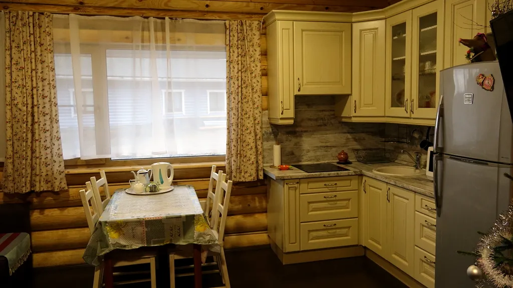 Фиалковый дом на Ладоге