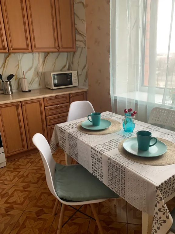 Дом с видом на Ледовый дворец