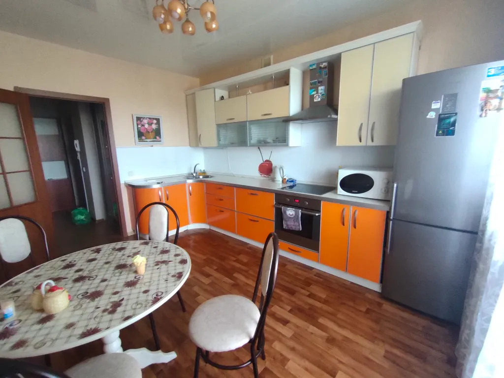 Уютная квартира в новом кирпичном доме — аренда посуточно в Ульяновск