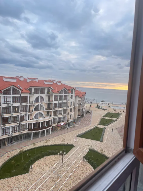 Студия с видом на море