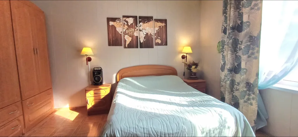 Дом в живописном месте с  видом на реку