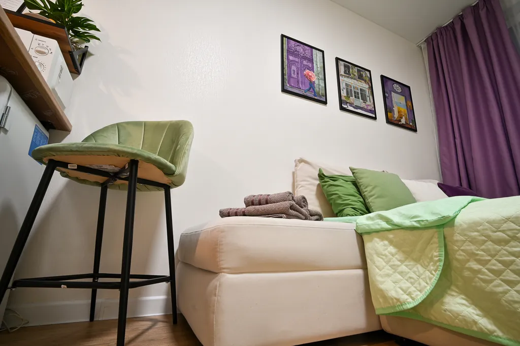 Стильная студия в Ватутинках центральных