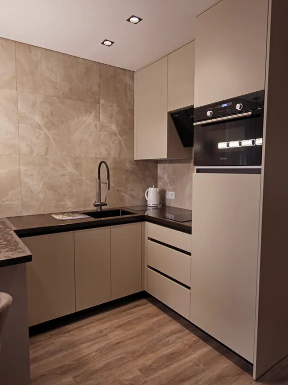 100 метров от моря и пляжа