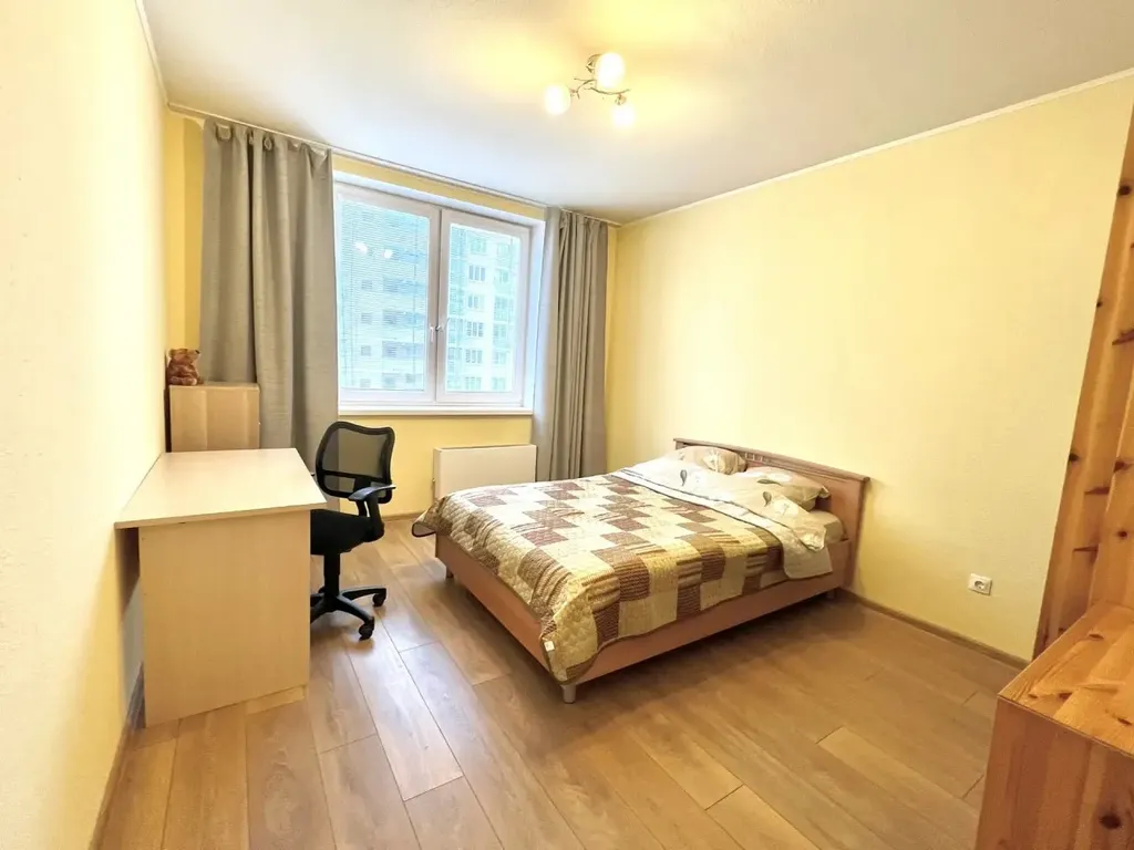 Просторная квартирка в центре Уралмаша