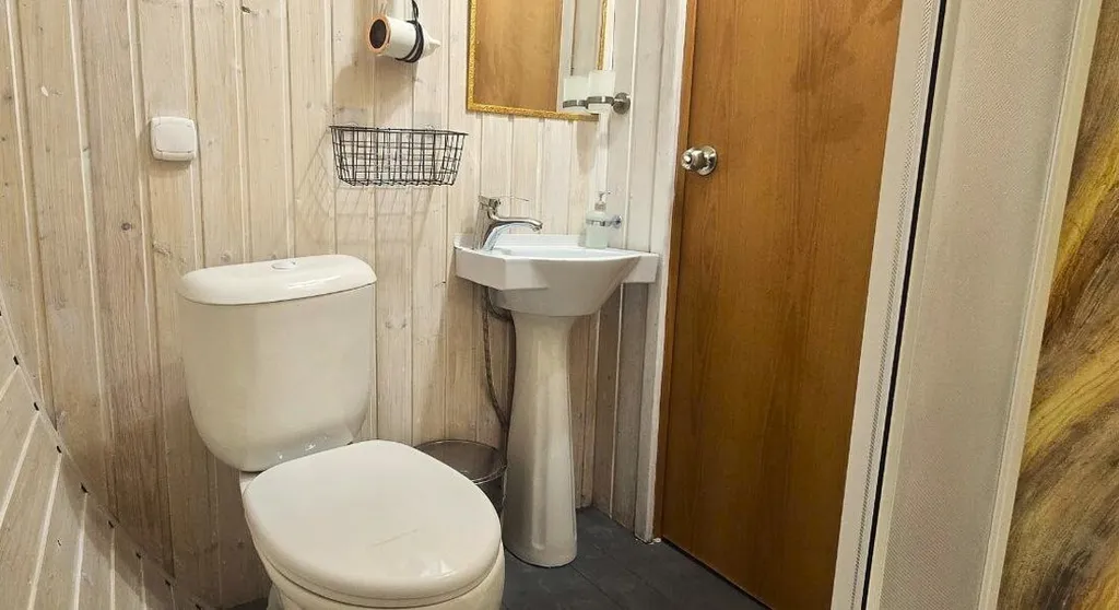 Уютный двухкомнатный Ролл-дом