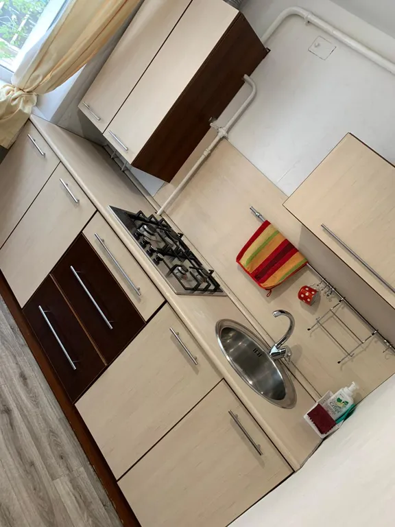 2-комнатная квартира для 7 гостей около площади Ленина