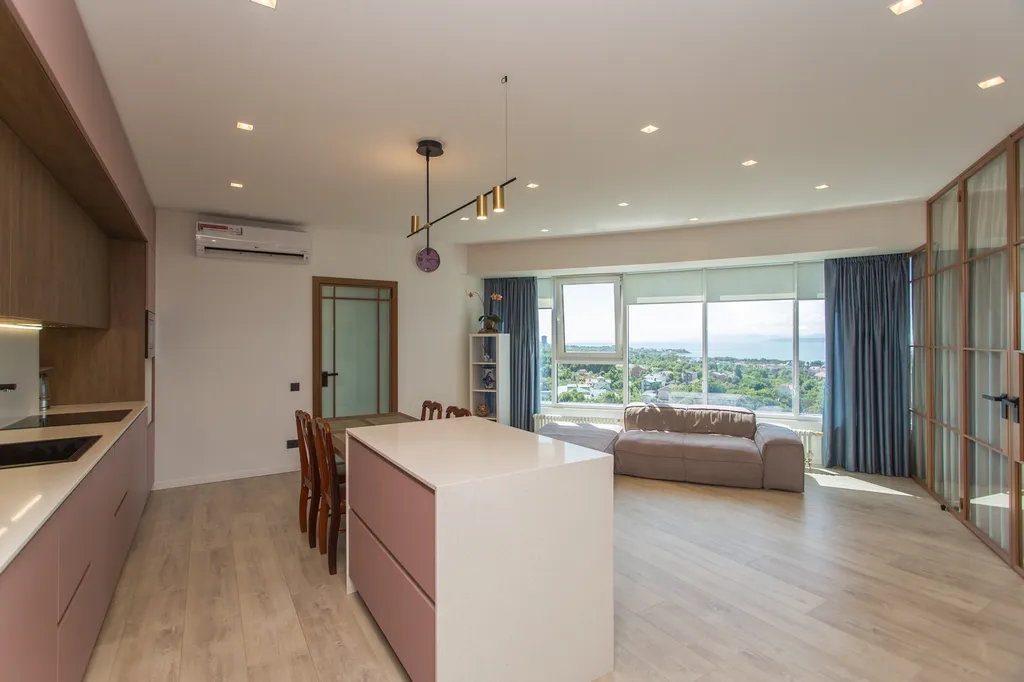 Шикарная видовая 3-х комнатная квартира