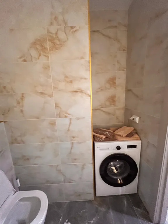 Видовая на озеро и город уютная квартира