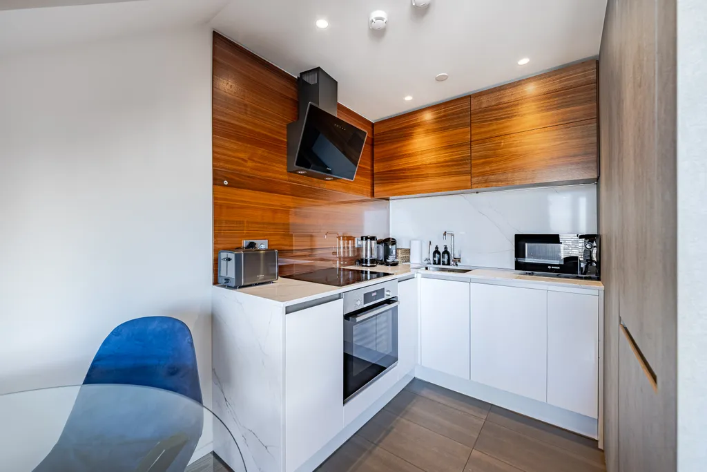 Двухуровневые апартаменты Смарт Хост с проектором и PS4