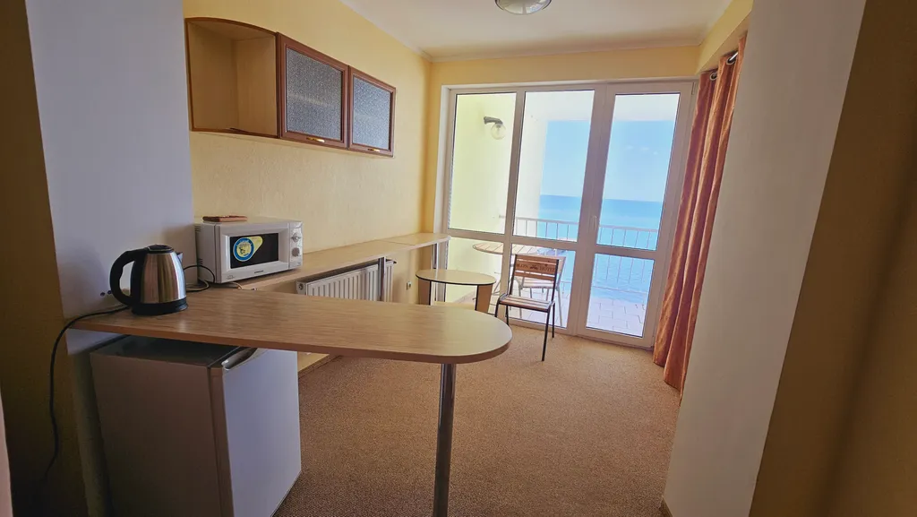 Семейный номер с видом на море