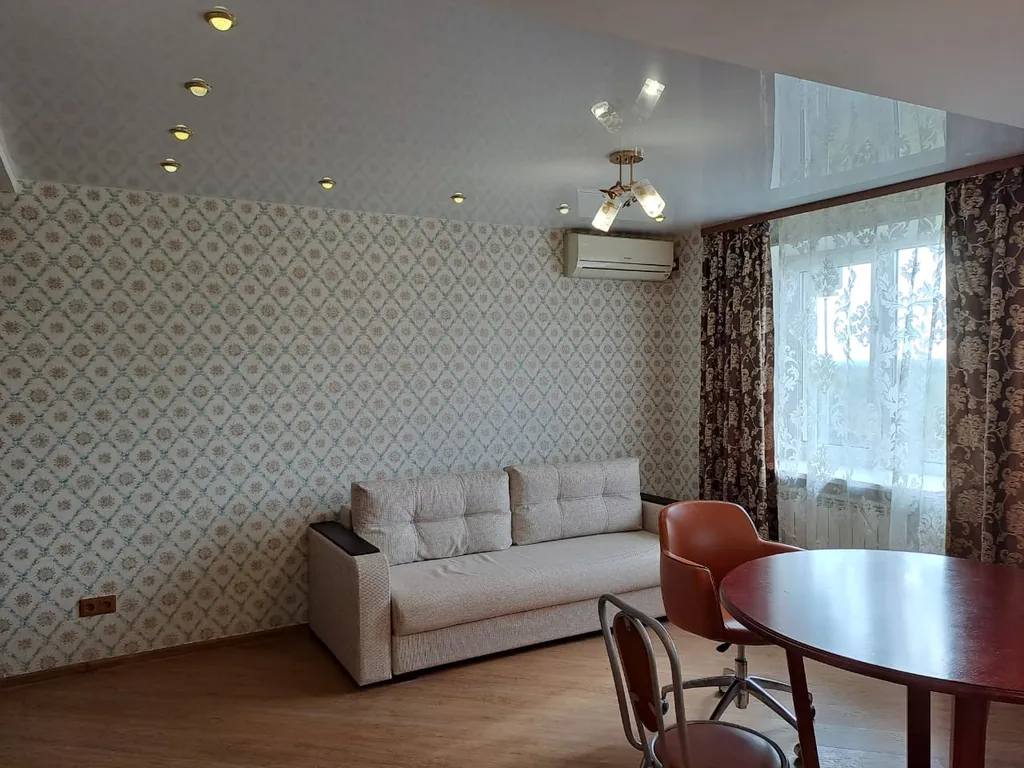 Центр города, гостиница Ахтуба, Воинская часть старая часть города