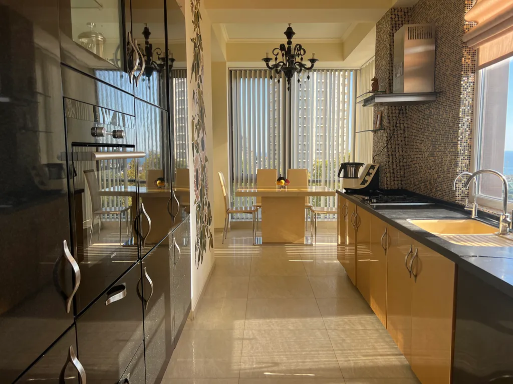 Апартамент в центре Black Sea Residence