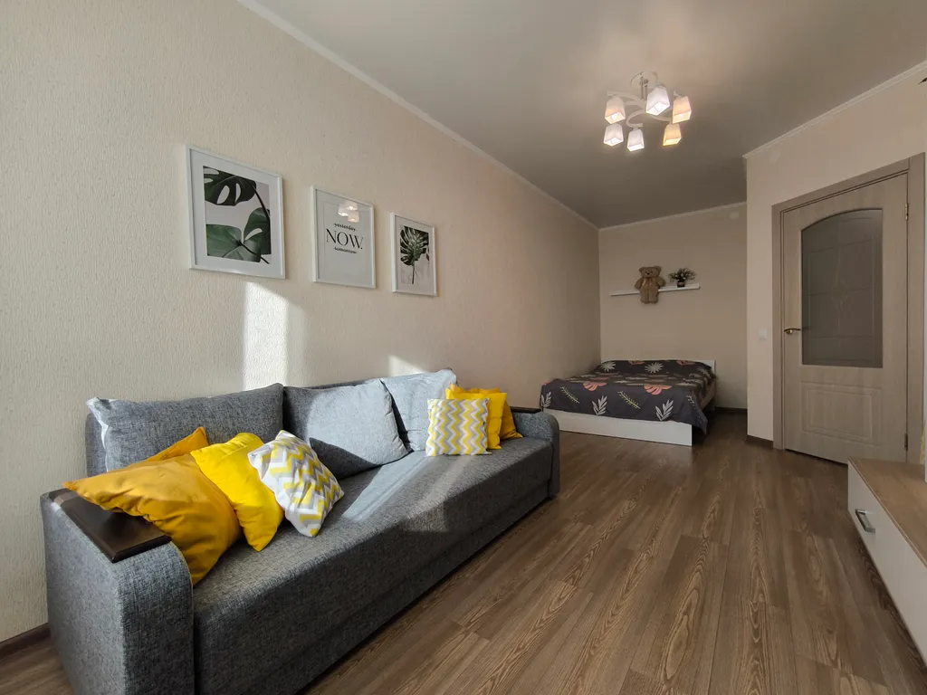 Видовая, с террасой, однокомнатная квартира возле РКБ — аренда посуточно в Казань