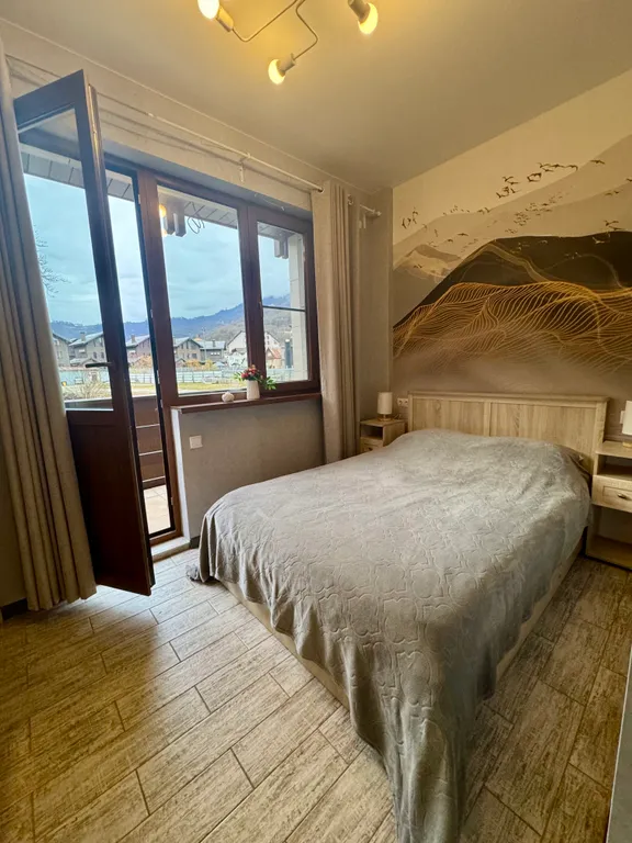 Квартира Студия с выделенной спальней и балконом в центре — аренда посуточно в Эсто-Садок