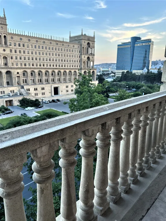 Апартаменты в центре с восхитительным видом на море