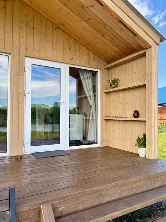 Домик с панорамным видом на Катунь