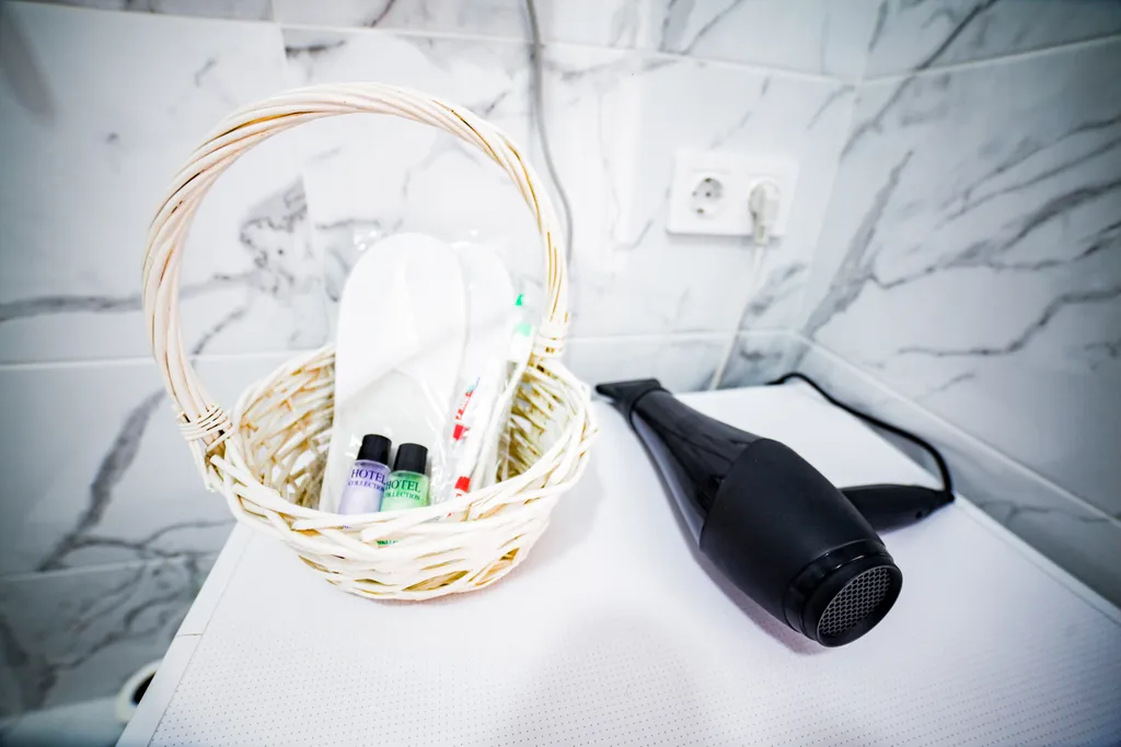 Рядом с Хан шатыр. Центр города Астана