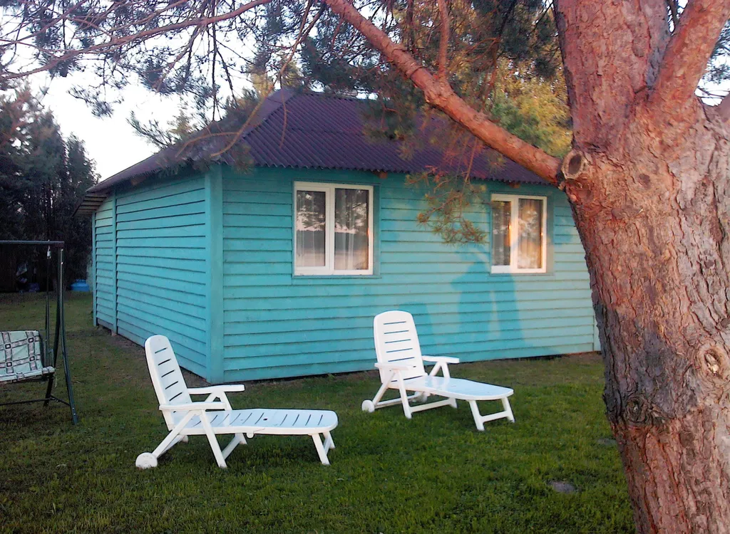 Удобный дом на самом берегу озера Вселуг